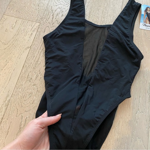 2/$15 🍍 NWT Mapele Black One Piece Swimsuit - Picture 5 of 9